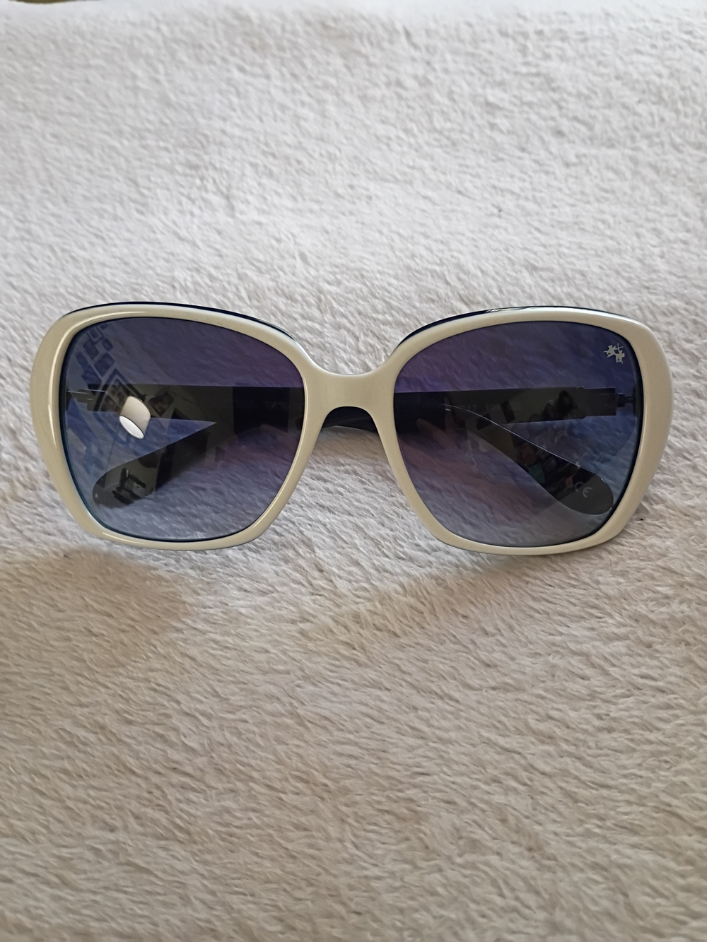 White Frame La Martina "Tango" Sunglasses - Picture 1 of 5